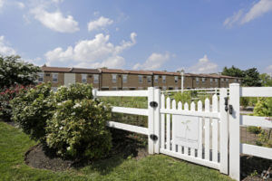 Korman Residential - Willow Shores Garden Entrance
